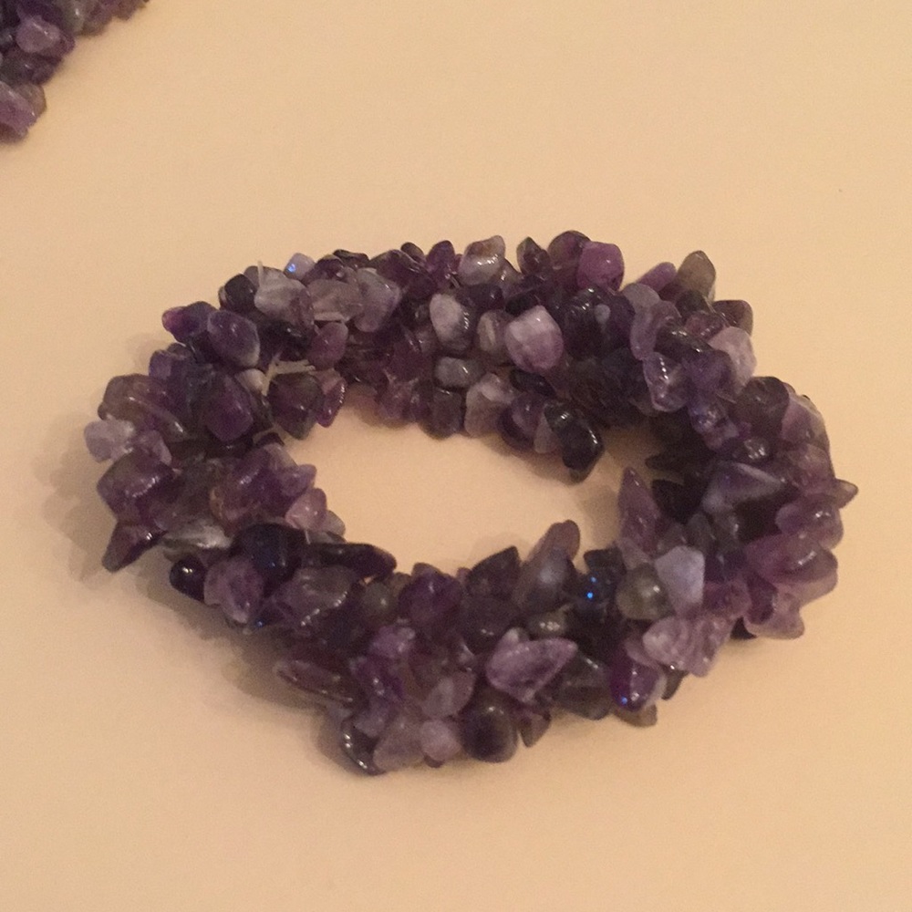 Purple necklace and bracelet - Picture 4 of 7
